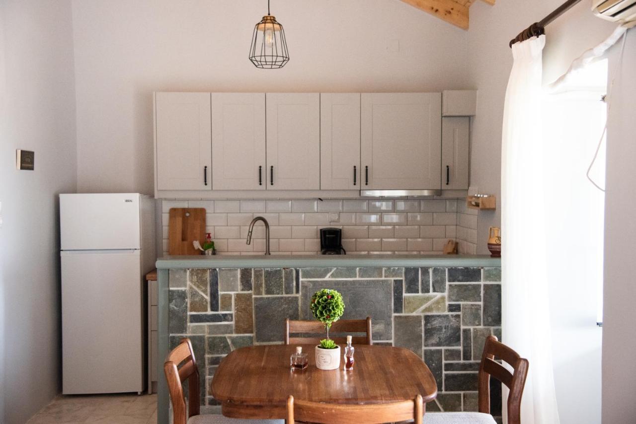Rena'S Panorama View House Guest House Vovikes ภายนอก รูปภาพ