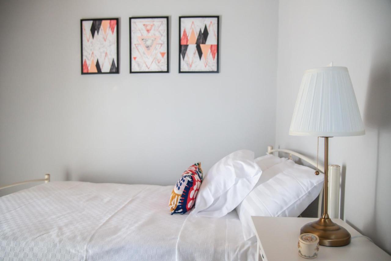 Rena'S Panorama View House Guest House Vovikes ภายนอก รูปภาพ