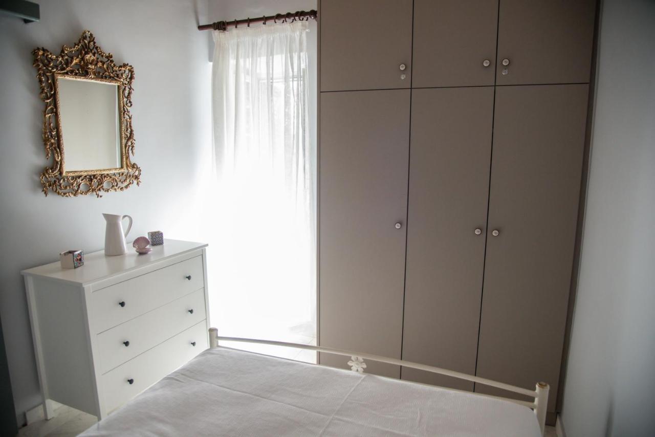 Rena'S Panorama View House Guest House Vovikes ภายนอก รูปภาพ